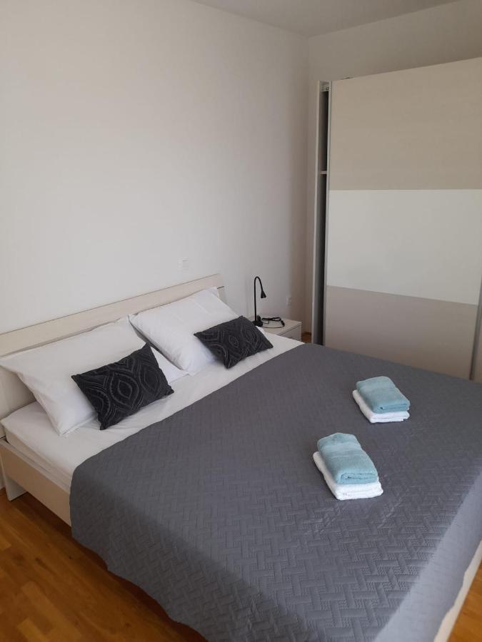 Kike Apartment Omiš Buitenkant foto
